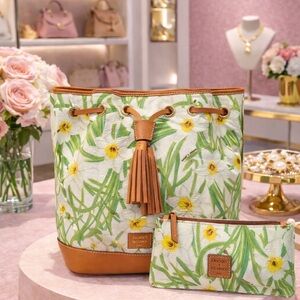 Dooney & Bourke Daffodil Drawstring Bucket Shoulder bag Wristlet Floral Set New